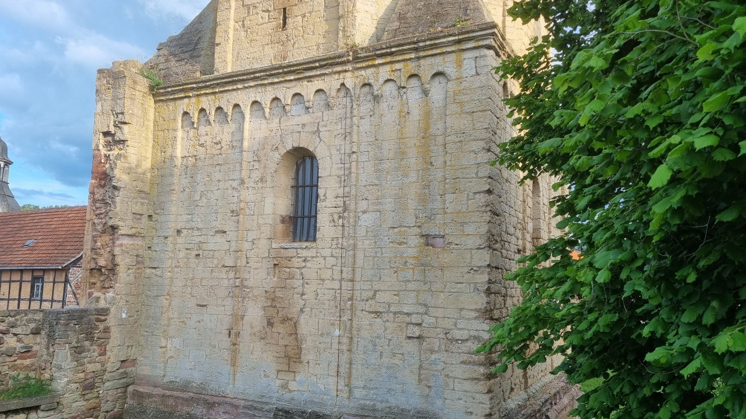 Die Nordseite des Klosterturms