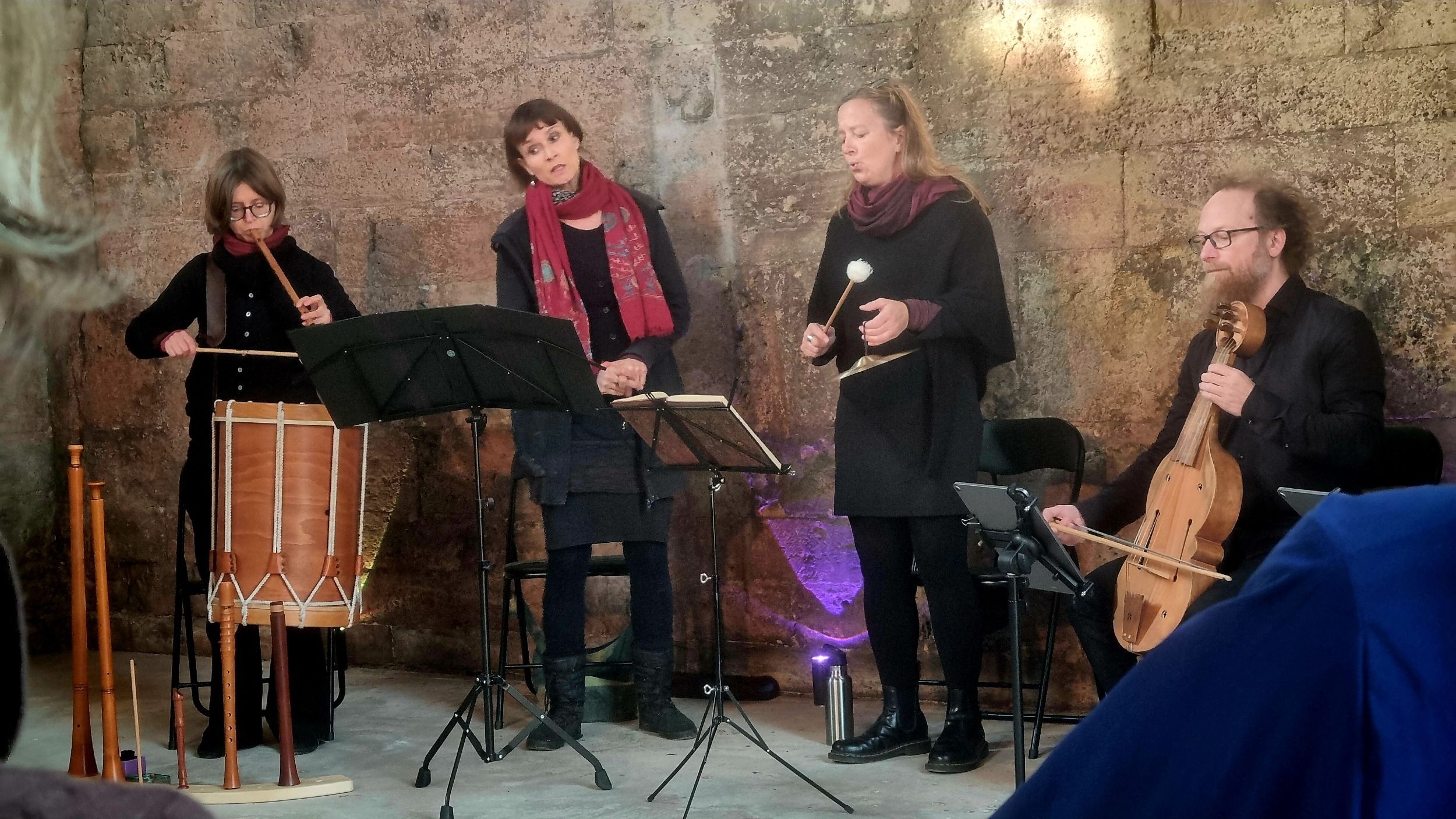 Das Ensemble nimmersêlich im Göllinger Klosterturm
